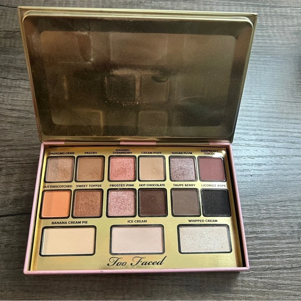 Too Faced Kandee Collection Palette in Pink and Gold